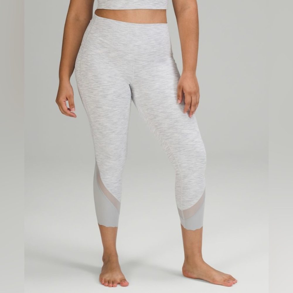 Lululemon Wunder Under Scalloped Hem High-Rise Crop 23" size 10 Gray
